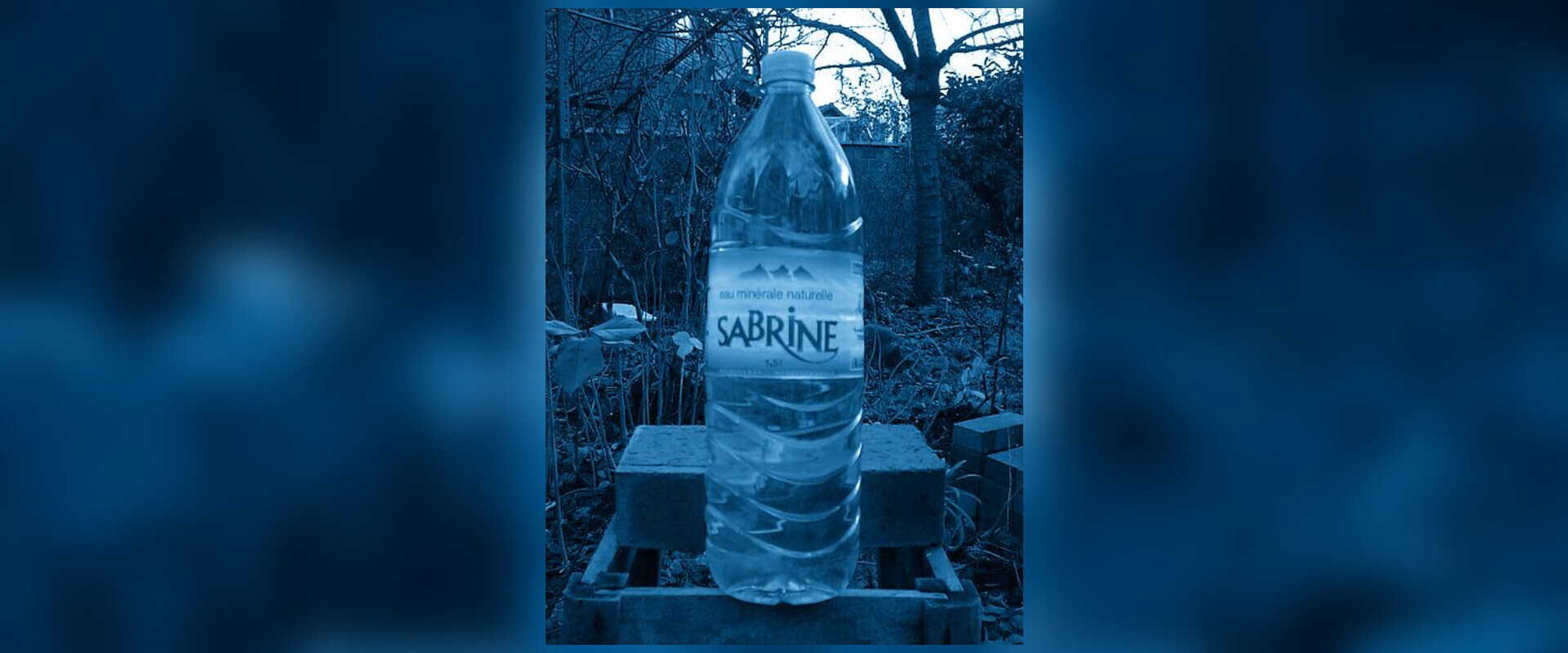 Eau minérale naturelle.